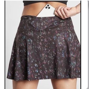 Athleta Match Point Skort size Medium in NEW ! I never wore it !
